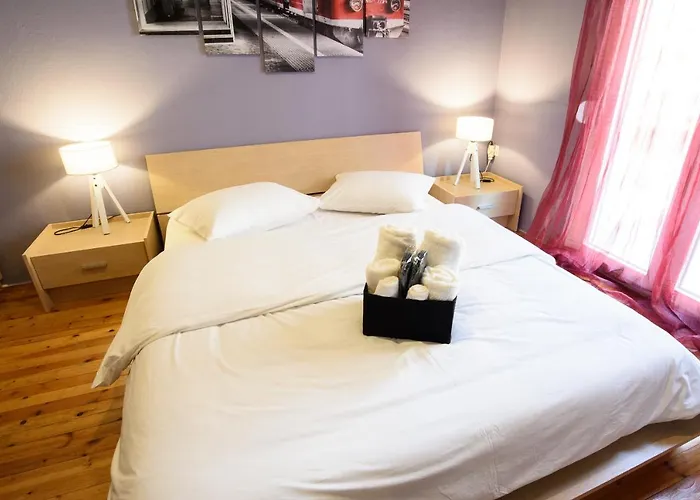 Salonika Downtown Spacious Apartament Salonic