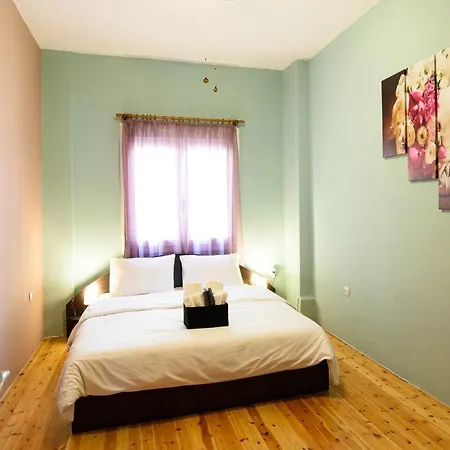 Salonika Downtown Spacious شقة *